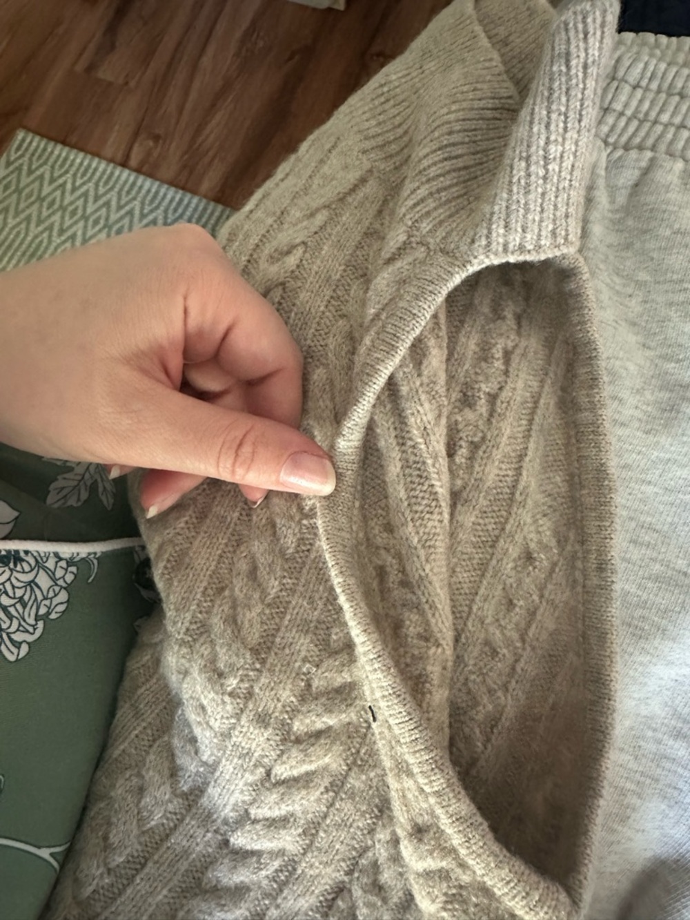 Express Women's Cable Knit Mock Neck Sweater with Cold Shoulder Detail - Beige - Picture 5 of 6